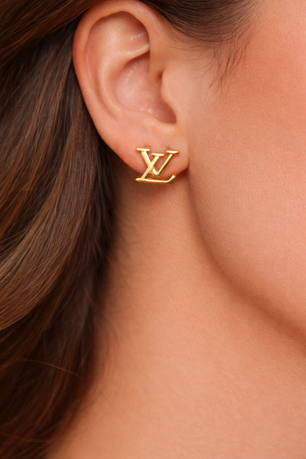 Luxury Gold LV Logo Stud Earrings – Elegant Minimalist Statement