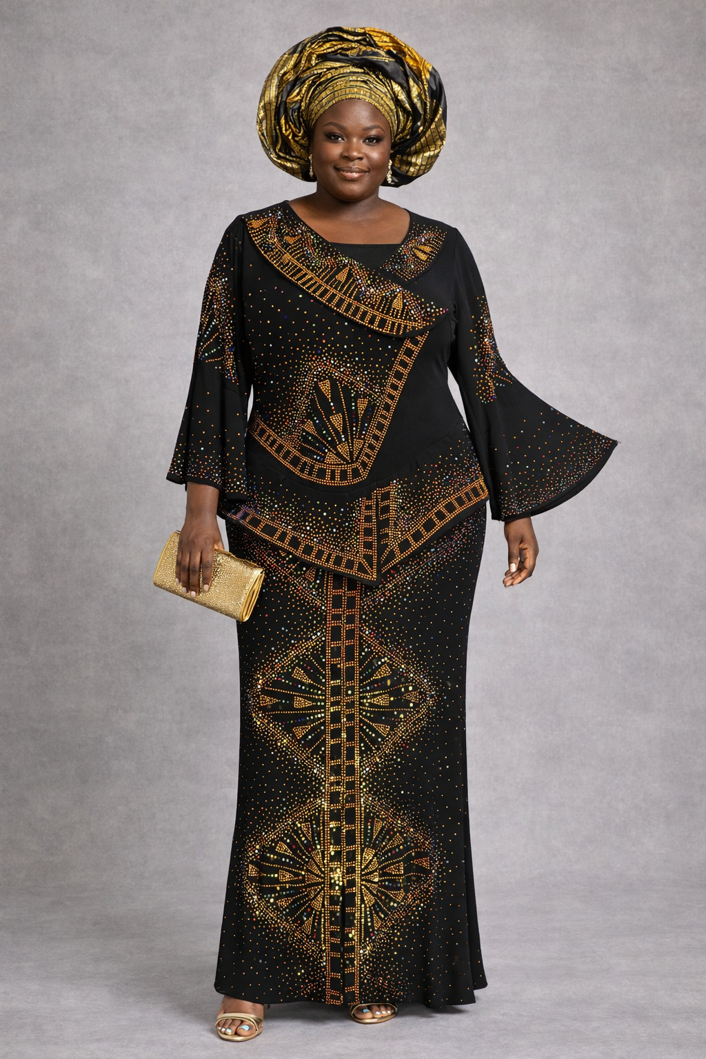Nouveauté : Robe de soirée noire ornée