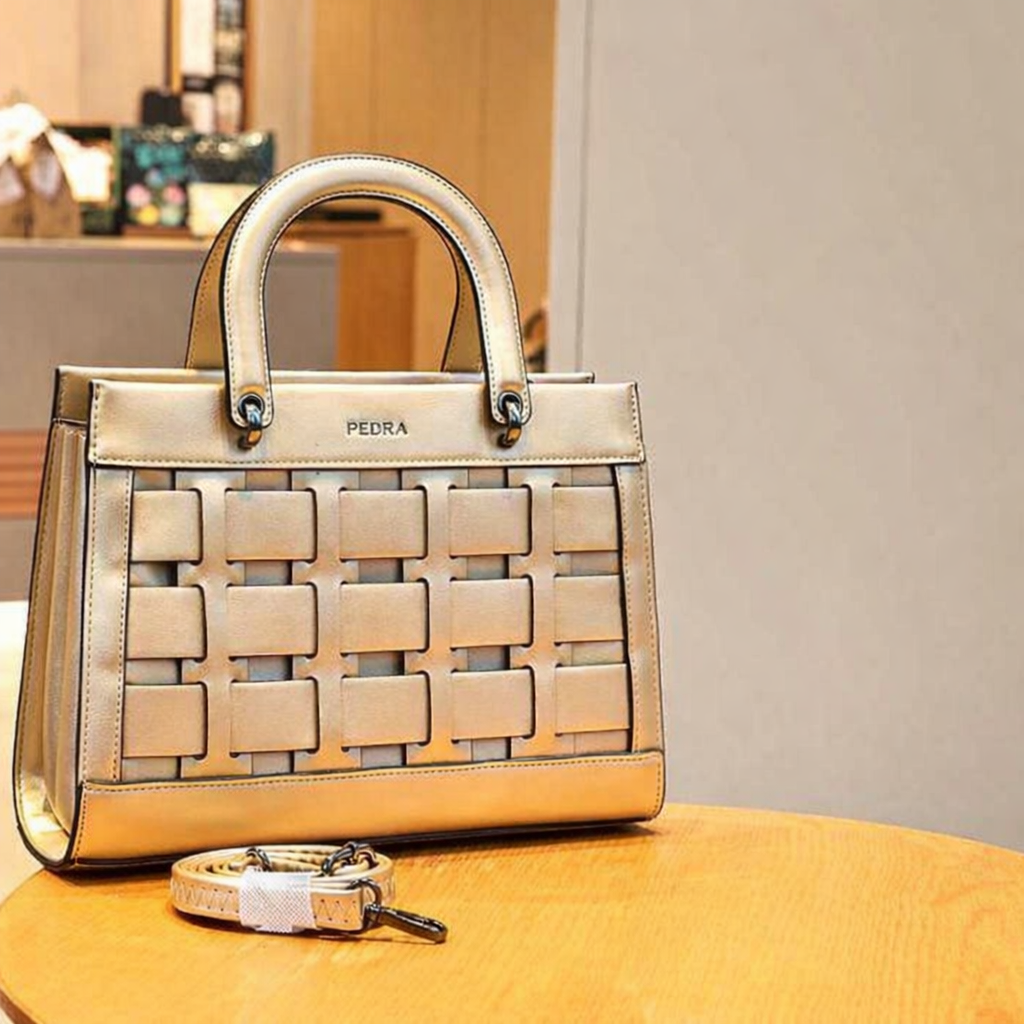 56220- Genuine Leather Box Shape Bag