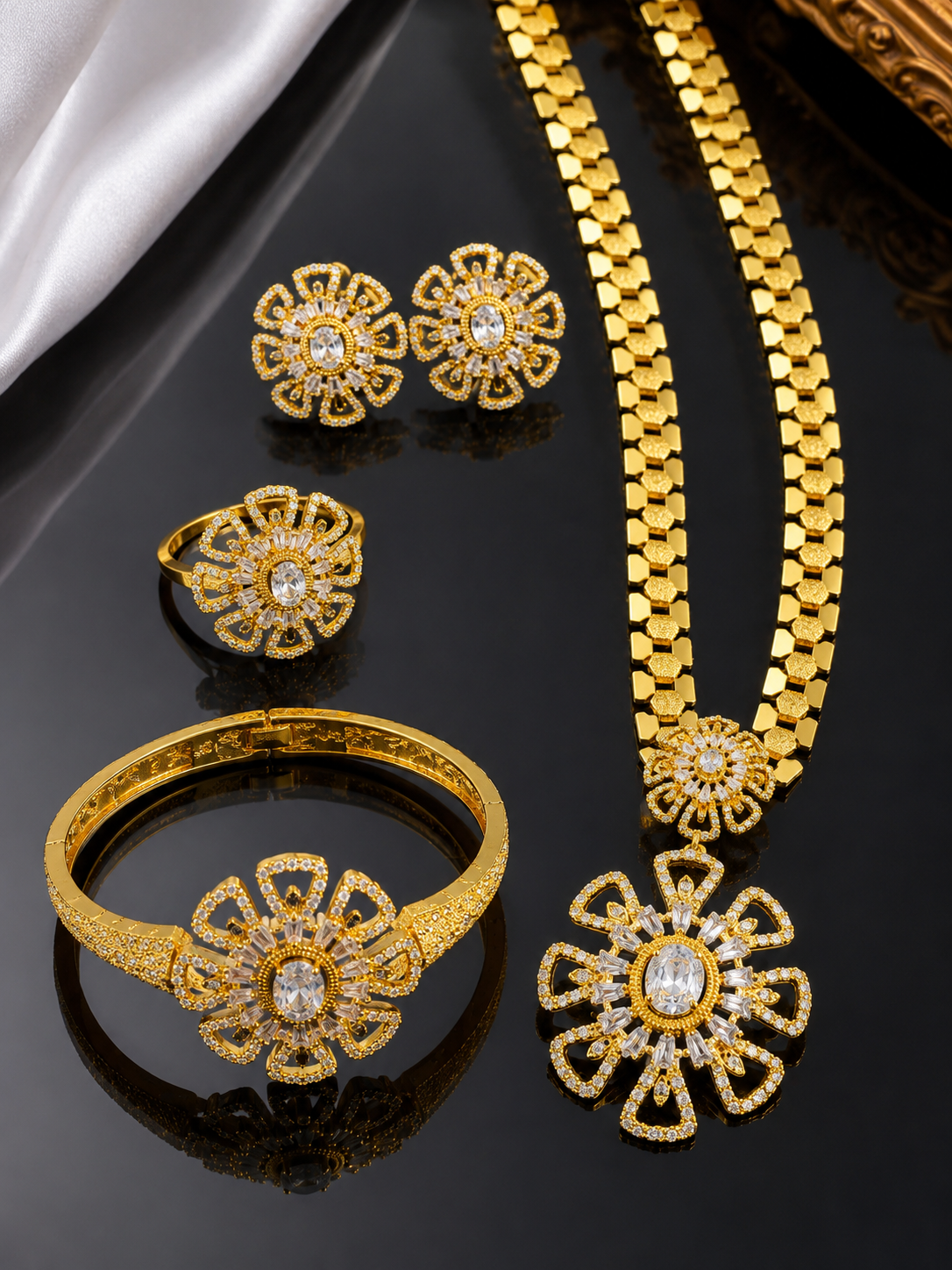 Emerald Royale Crystal Jewelry Set