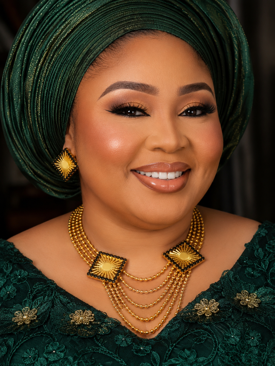 Golden Radiance Jewelry Set