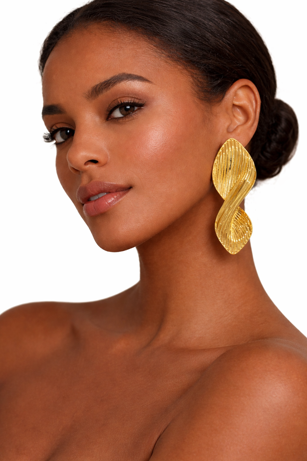 Golden Twist Leaf Earrings – Medium Statement Size