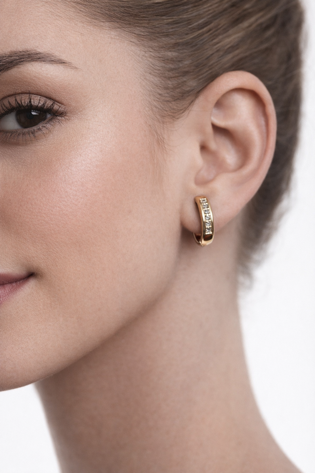 TEYX 3813 - 1.1 Xuping Gold Hoop Earrings – Sparkling Crystal Set